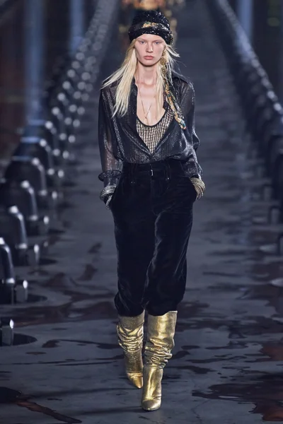Look 13